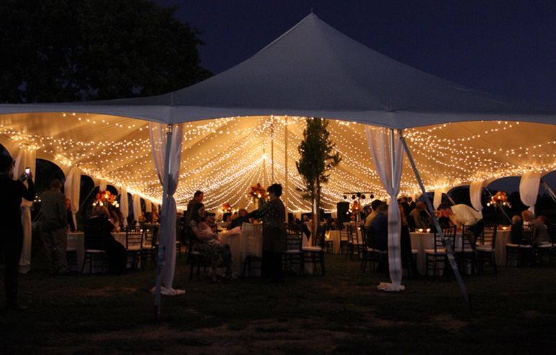 How to Organize Outdoor Lighting Party to Create a Memorable Event?