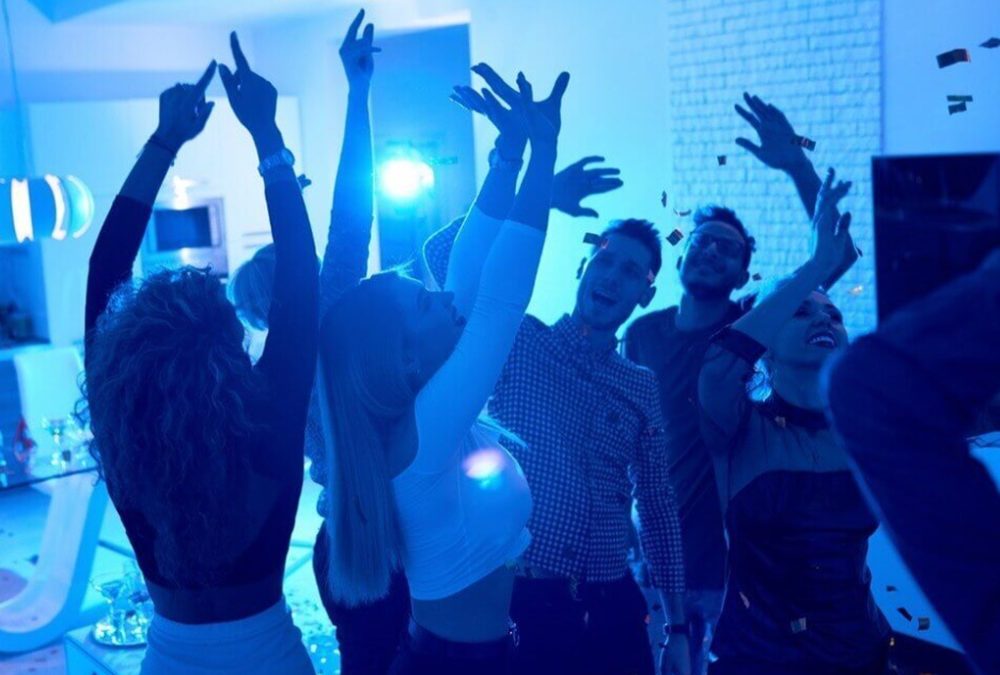 Why You Need to Use Dance Floor Lighting at Home Parties?